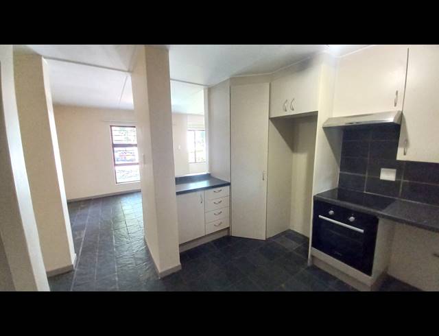 3 BEDROOM APARTMENT FOR SALE IN FERNDALE